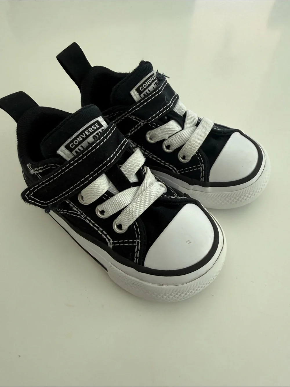 Converse Kids Black and White Hook-and-Loop Low Top Sneakers